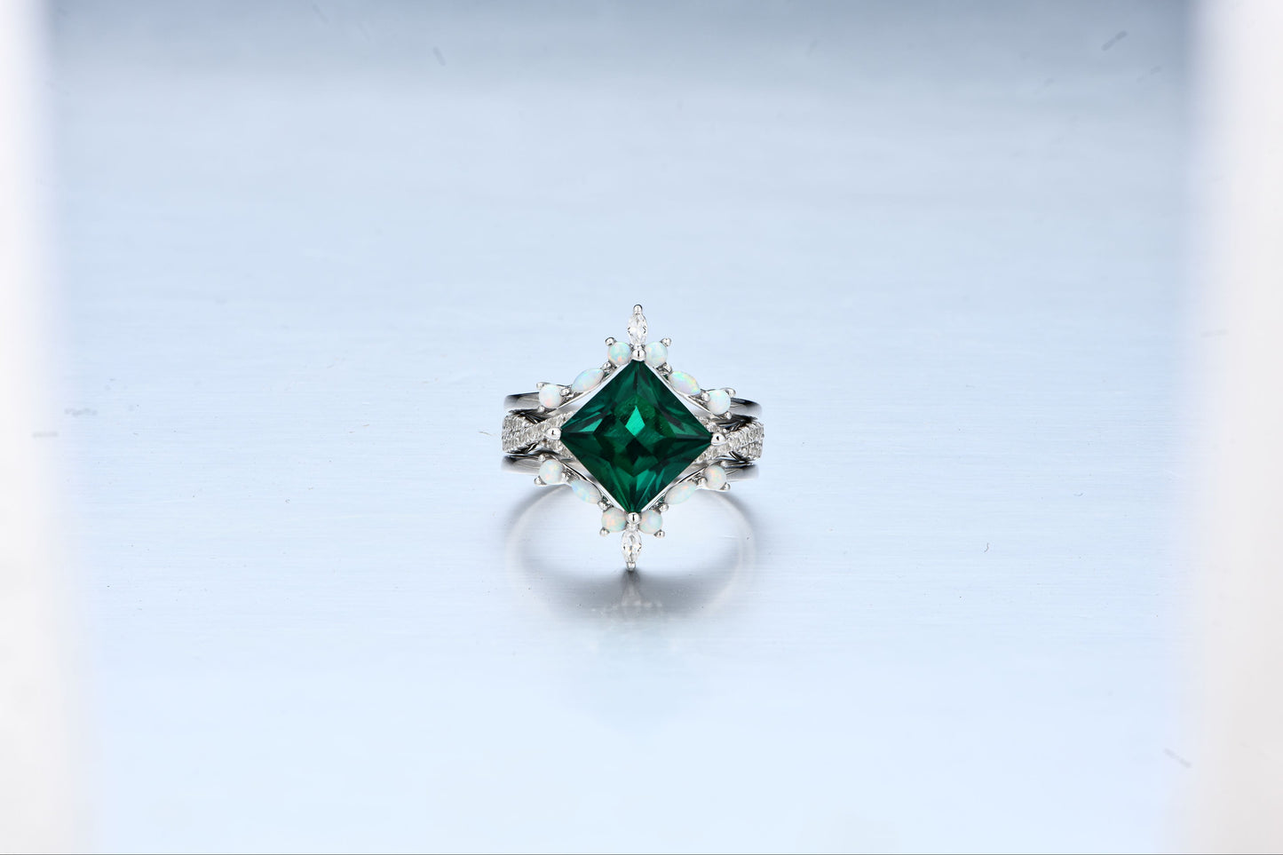 Lyra — Emerald & Opal Triple Band Set